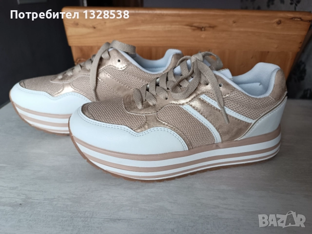 Дамски маратонки и сандали, снимка 4 - Маратонки - 48688435