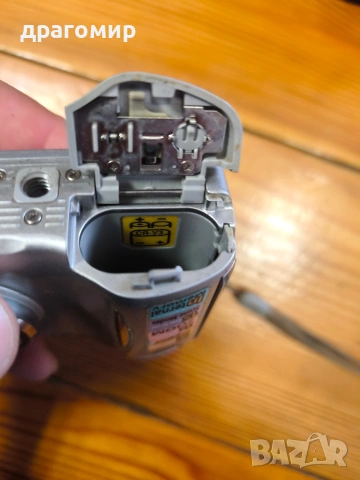 Nikon coolpix 3200, снимка 8 - Фотоапарати - 54265863