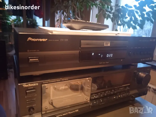 PIONEER DV535 като нов плейър с дистанционно и книжка, снимка 1 - Декове - 48602211