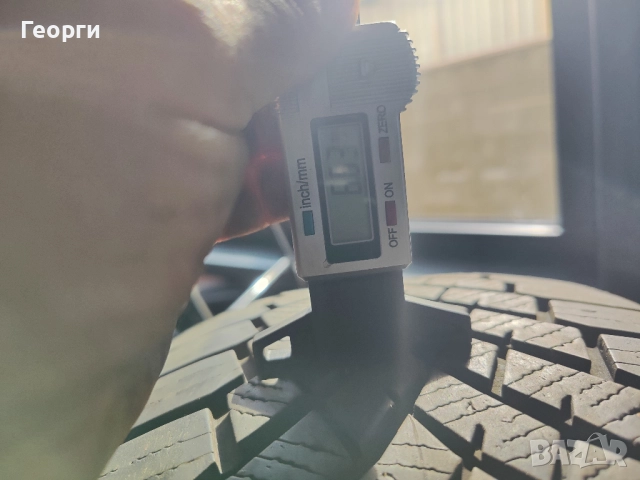 2бр.зимни гуми 215/55/17 Yokahama, снимка 2 - Гуми и джанти - 52152780