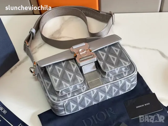 Мъжка чанта Dior Hit the Road Bag with Strap Диор, снимка 5 - Чанти - 46917540