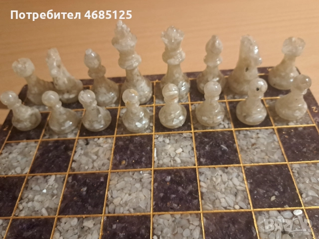 Красив шах сет от аметист и лунен камък