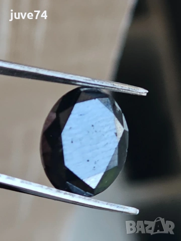 ЕСТЕСТВЕН ЧЕРЕН ДИАМАНТ НЕТРЕТИРАН НЕНАГРЯВАН  СЕРТИФИКАТ 6.5 кт. 