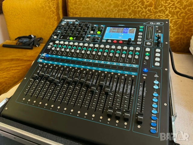 дигитален миксер QU 16