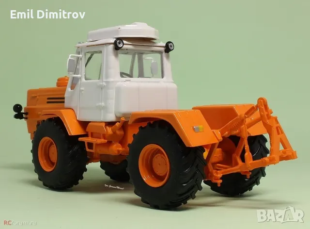 Моделче на трактор Т-150К, в мащаб 1:43, снимка 5 - Колекции - 30946062