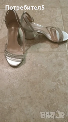 Дамски сандали с ток, снимка 2 - Дамски обувки на ток - 50803417