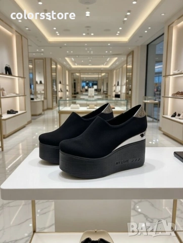 Обувки на платформа - черен велур и лак - 615L 