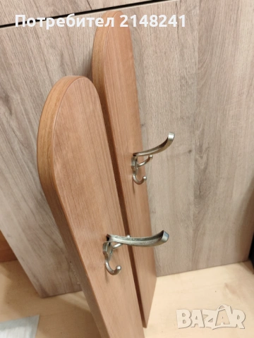 Продавам двойна закачалка за стена  10 евро, снимка 3 - Декорация за дома - 53526839