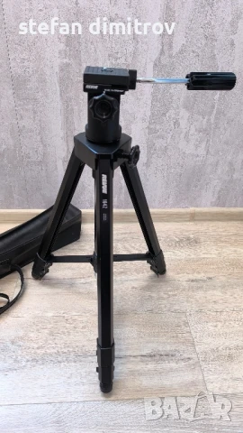 Статив Revue 1642 Tripod made in Germany , снимка 12 - Чанти, стативи, аксесоари - 50756728