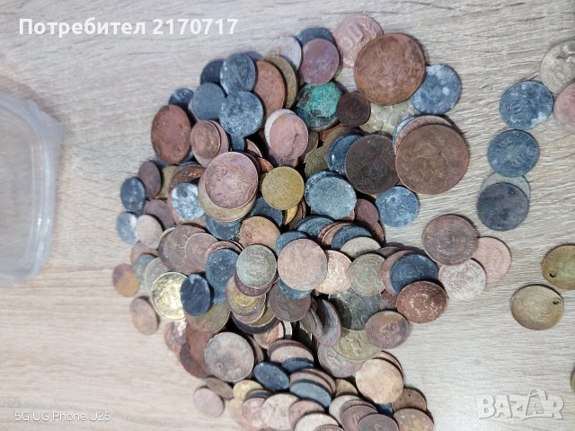 Много монети над 300 броя