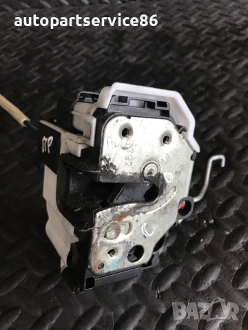 Заключващ механизъм за предна дясна врата за Peugeot Bipper (2006-2012) 1361748080