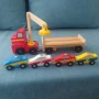 Дървен автовоз с магнитни колички Melissa and Doug, снимка 2
