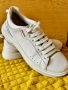 Бели сникърси HUGO, снимка 1