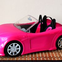 Mattel: нова розова кола на Барби (Barbie), снимка 1 - Кукли - 45622786