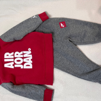 Nike Jordan анцуг екип 12-18 м , снимка 6 - Комплекти за бебе - 44943135