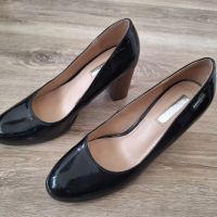 Дамски черни обувки на ток 39 номер, снимка 9 - Дамски обувки на ток - 45018510