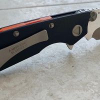 Тактически сгъваем нож с анодизиран детайл, уникален нож за ценители и колекционери, снимка 7 - Ножове - 45266436