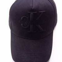 Елегантна спортна шапка с козирка CK, снимка 1 - Шапки - 45898823