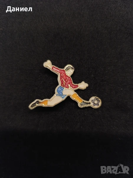Соц значка футболист, снимка 1