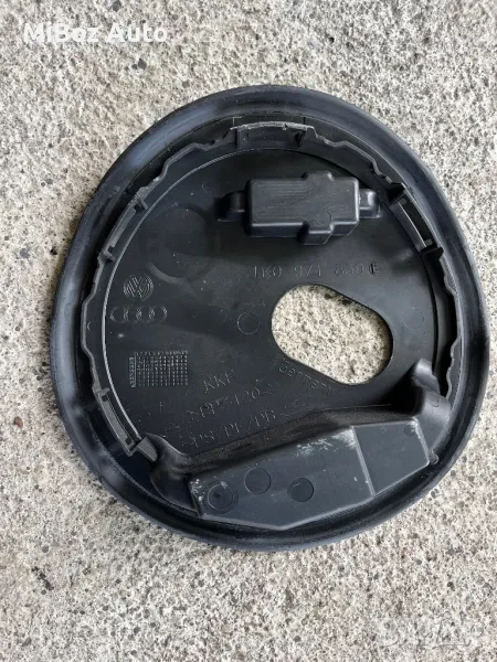 Капак резервоар бензинова помпа Фолксваген Голф 5 VW Golf, снимка 1