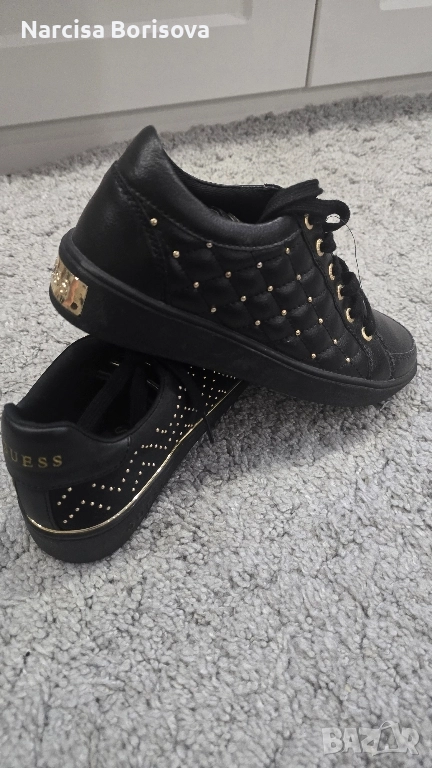 Guess, снимка 1