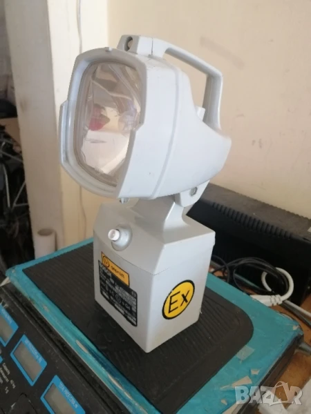 Немски взривобезопасен фенер BOSCH HKE 100G , снимка 1