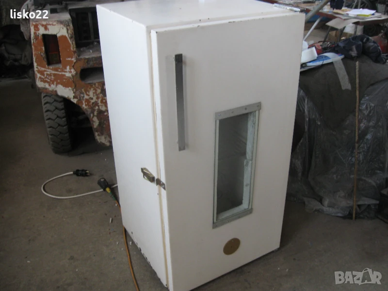 продавам инкубатор, снимка 1