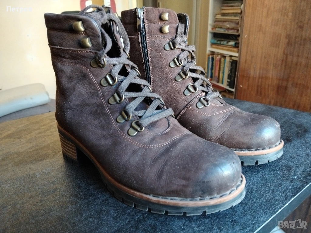 Италиански дамски боти, велур, кожа - 38, снимка 1