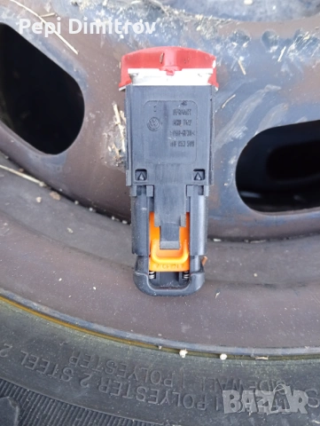 Volkswagen Golf 2003 аварийни светлини копче ,бутон  110953509,