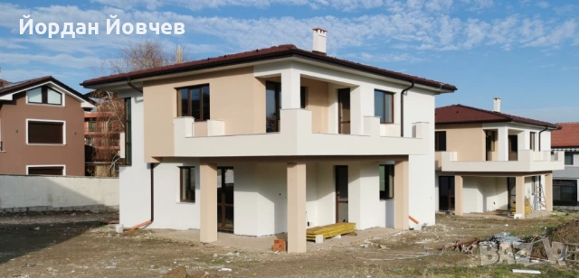 Продава къща в Белащица, снимка 6 - Къщи - 54303805