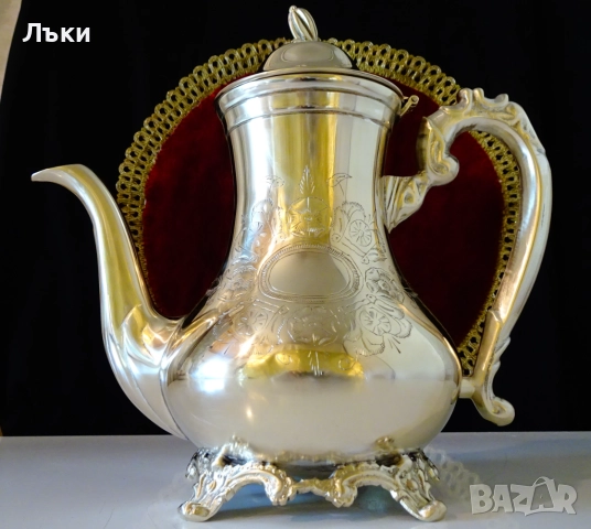 Бронзова кана 1 кг.,гравирана,барок. 