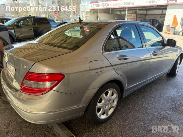 Мерцедес C200, снимка 4 - Автомобили и джипове - 54098294