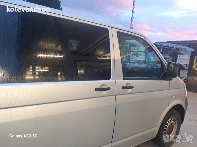 VW T5 Transporter 2.5 TDI, снимка 5 - Бусове и автобуси - 54085701