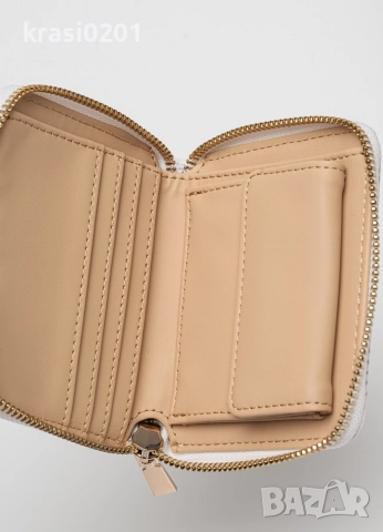Оригинален портфейл на GUESS!, снимка 5 - Портфейли, портмонета - 52930332