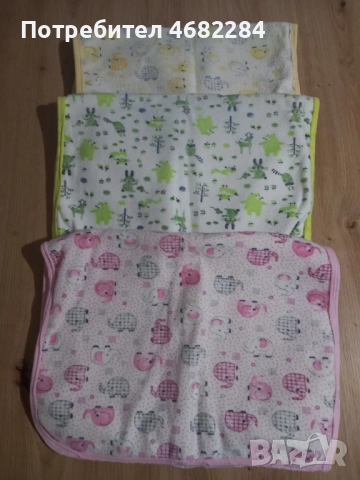 Маркови детски дрешки за бебе момиченце 0-3м. + въртележка, играчки, снимка 12 - Комплекти за бебе - 52789605