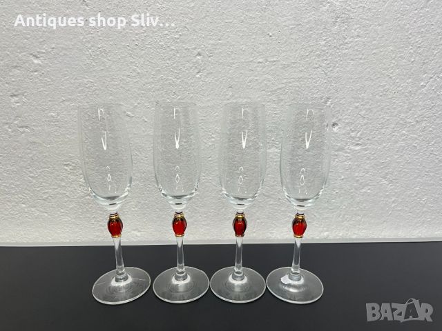 Стъклени чаши за шампанско. №5516, снимка 1 - Антикварни и старинни предмети - 46171085