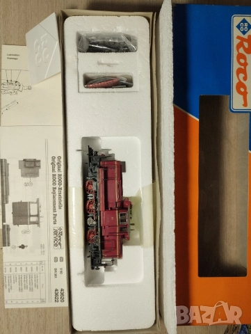 Маневрен дизелов локомотив Roco v60 HO 1/87, снимка 7 - Колекции - 52705129