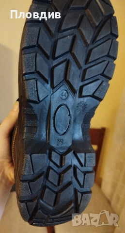 Мъжки обувки 44 номер, снимка 3 - Ежедневни обувки - 52290176