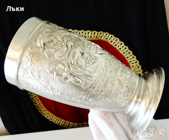 Калаена халба,бокал,чаша с картини Детство,Младост,600 мл. , снимка 6 - Антикварни и старинни предмети - 52202296