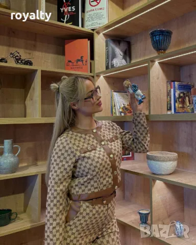 Луксозен сет от две части , снимка 2 - Комплекти - 49853653