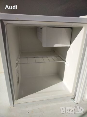 Компресорен хладилник с малка фризерна камера  мини бар EXQUIZIT с обем 49 литра, снимка 12 - Хладилници - 45707509