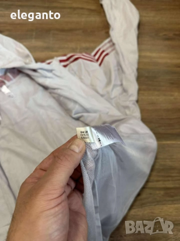 Ново оригинално Adidas Manchester United 2021-2022 Presentation Jacket , XXL размер , снимка 8 - Спортни дрехи, екипи - 52489463