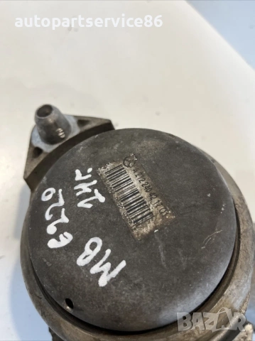 Конзола / държач за двигател за Mercedes W212 2.2 CDI (2012) A6512233504, снимка 2 - Части - 53897292