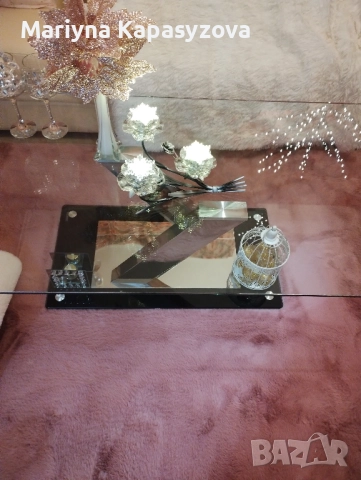 продавам кожен диван тройка и стъклена холна масичка., снимка 3 - Дивани и мека мебел - 52387730