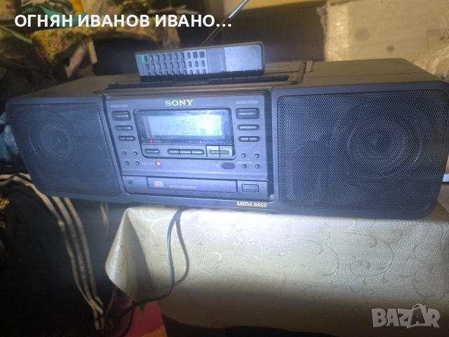 Sony CFD-250L Винтидж бумбокс Sony с дистанционно , снимка 2 - Радиокасетофони, транзистори - 52595002