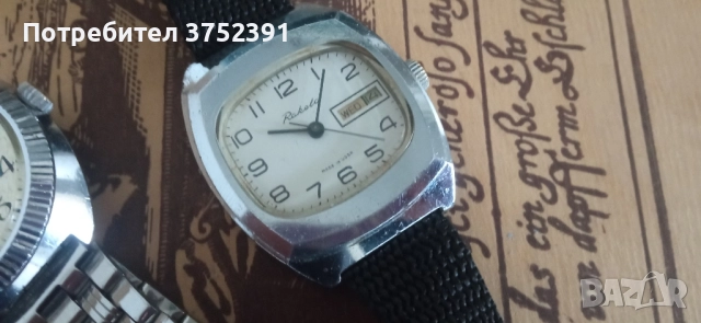 Руски часовници , снимка 2 - Антикварни и старинни предмети - 52309389