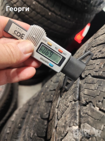 4бр.зимни гуми 215/65/16C Semperit, снимка 2 - Гуми и джанти - 53212726