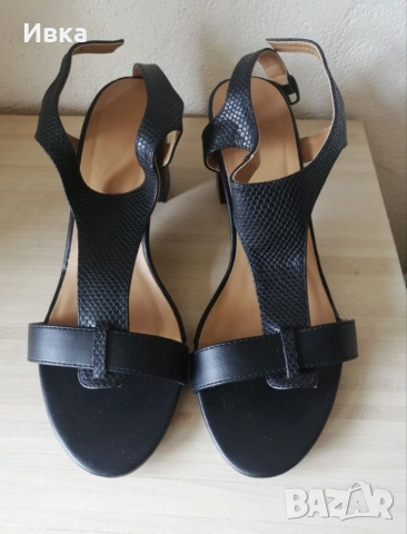 Дамски сандали
