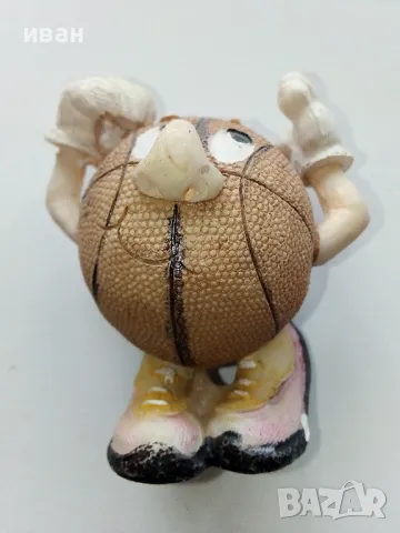 Четири малки фигурки, снимка 2 - Колекции - 49608016