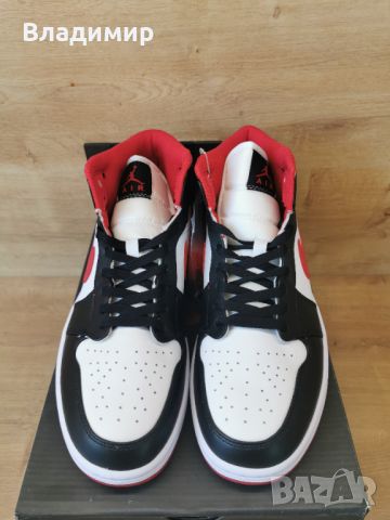 nike Jordan 1 mid gym red black white Мъжки Обувки 44 EUR+ Кутия, снимка 2 - Маратонки - 46522003